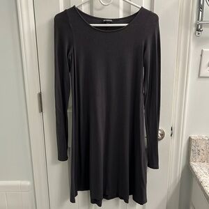 Gray long sleeved shift dress